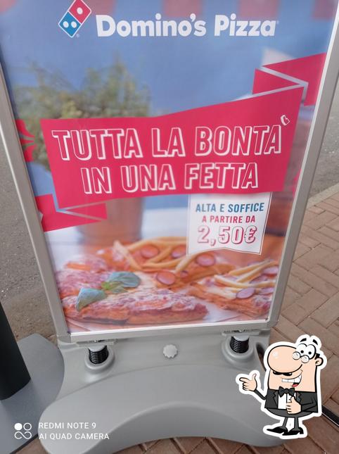 Vedi questa foto di Domino's Pizza