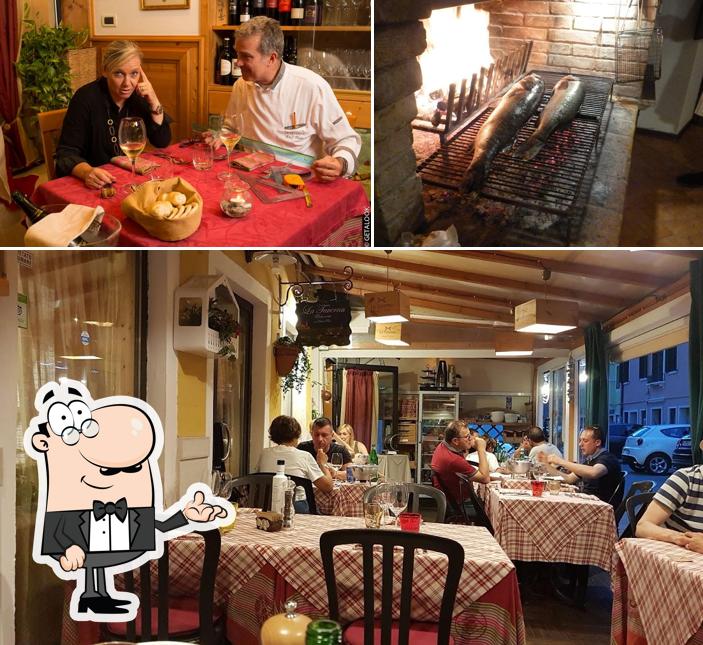 Gli interni di La Taverna