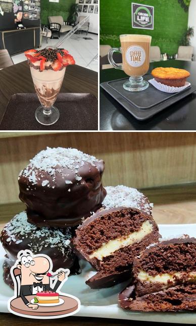 Evs - Espaço vida saudável Herbalife - Protein Club (Studio Cross Life ) provides a selection of desserts