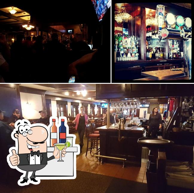 Estas son las fotografías donde puedes ver barra de bar y interior en Bryden's Pub & Restaurant