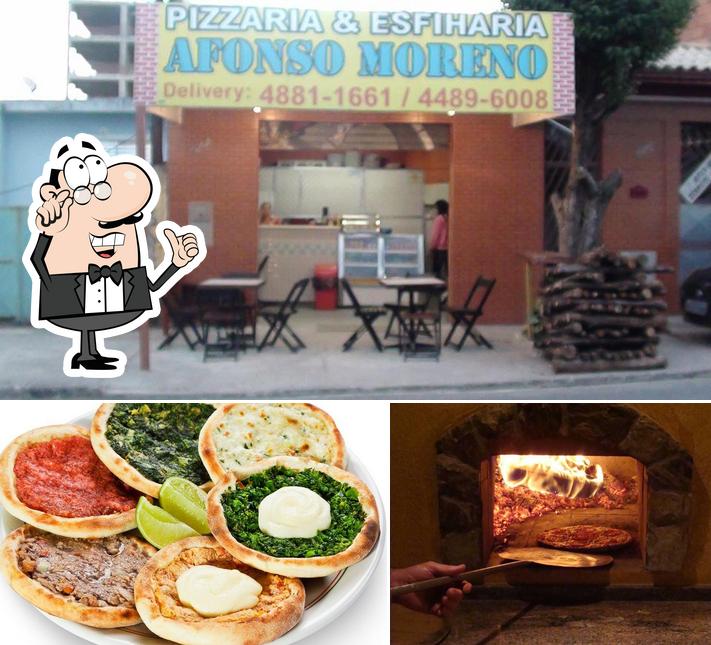 Esta é a foto ilustrando interior e cidadãos no Casa da esfiha e pizzaria Alemão