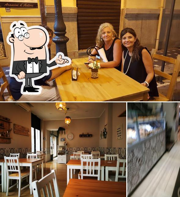 Dai un'occhiata agli interni di Via del Corso Pizzeria Rosticceria