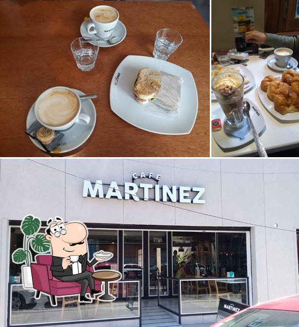 The interior of Café Martínez