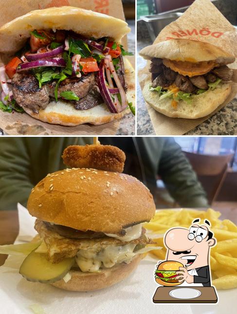 Les hamburgers de MY Puccini Tacos Burger Halal Food will conviendront différents goûts