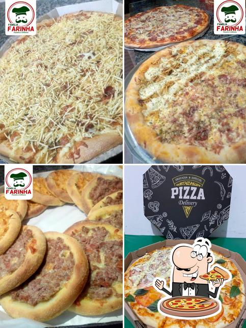 Consiga pizza no Família Farinha Pizzaria Esfiharia