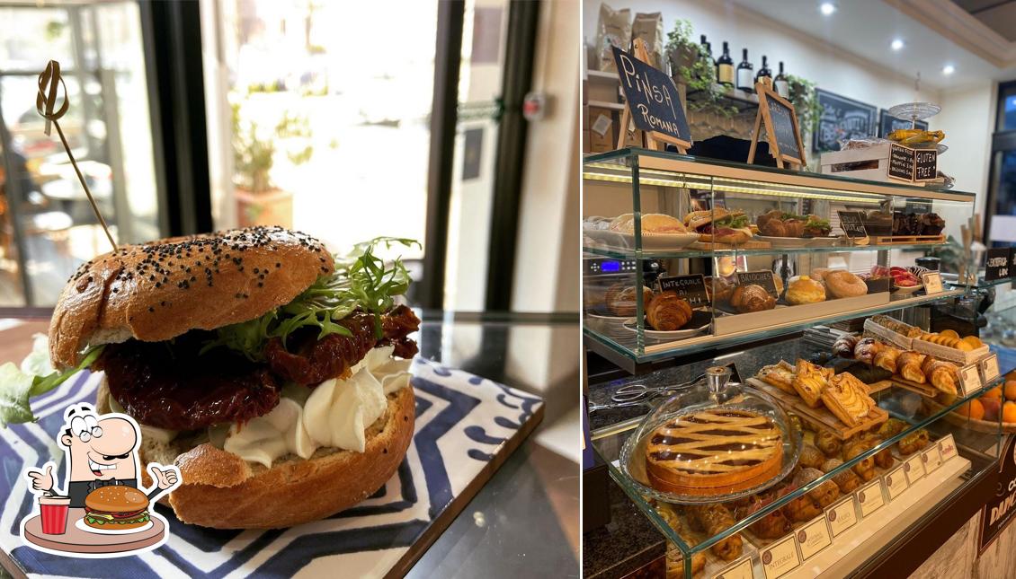 Prenditi un hamburger a Caffè Monet