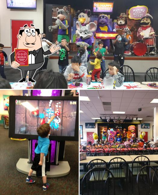 Chuck E. Cheese photo