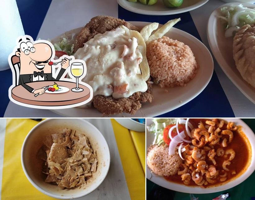 Restaurante De Mariscos La Palma, Ciudad Madero, El Chachalaco s/n -  Restaurant reviews