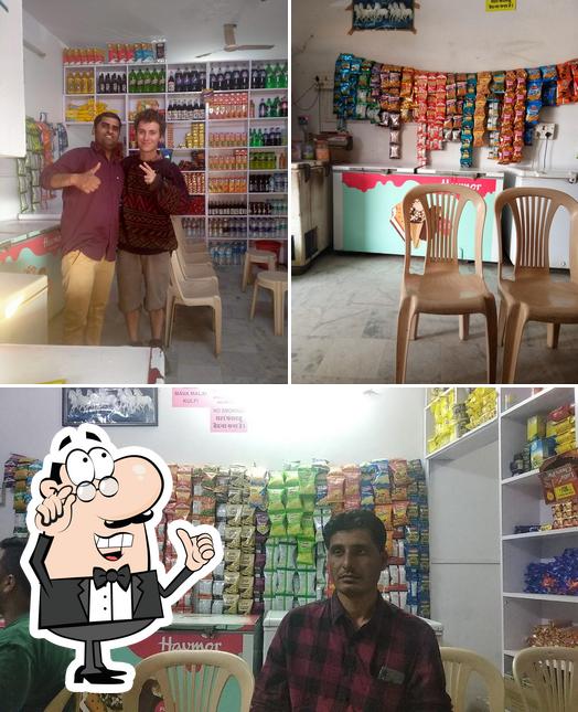 The interior of Nathu Ram Fresh Juice&ice Cream