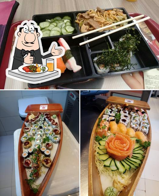 Comida em Restaurante Japonês - Gendai