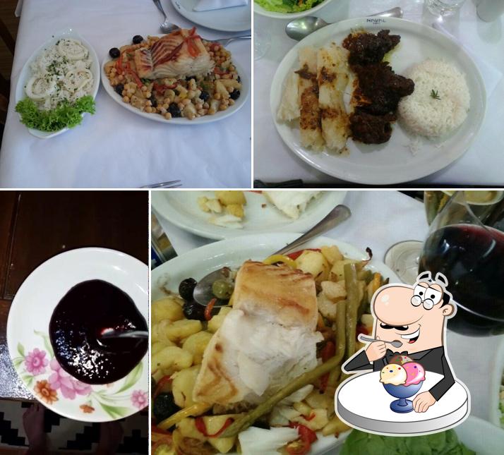 Restaurante Naval serve uma escolha de pratos doces