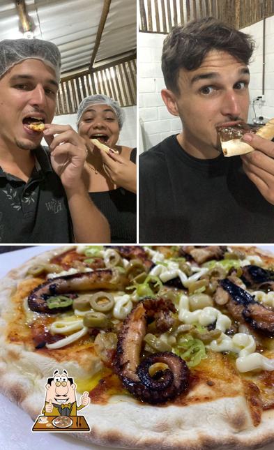 No Di Alicia Pizzaria, você pode conseguir pizza