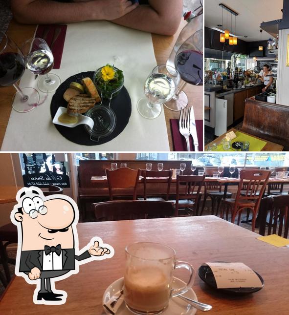 Dai un'occhiata agli interni di Café des Sources