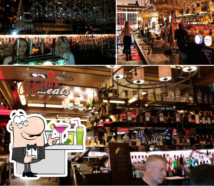 Взгляните на снимок паба и бара "Harry's Bar Newcastle"