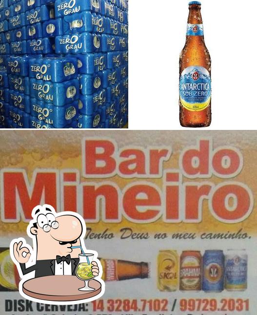 O Bar do Mineiro Pederneiras Sp se destaca pelo bebida e exterior