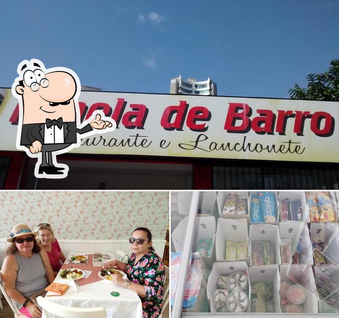 Check out the picture displaying interior and exterior at Panela de Barro - Restaurante e Lanchonete