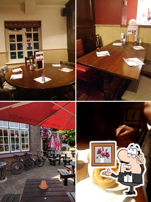 The interior of Toby Carvery Badgers Mount