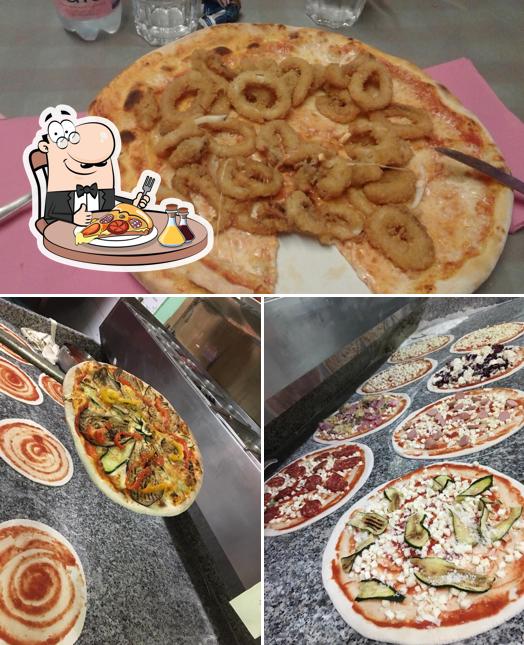 Scegli tra le svariate varianti di pizza