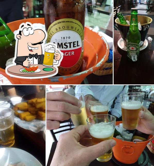 Peça uma tulipa de cerveja leve ou escura