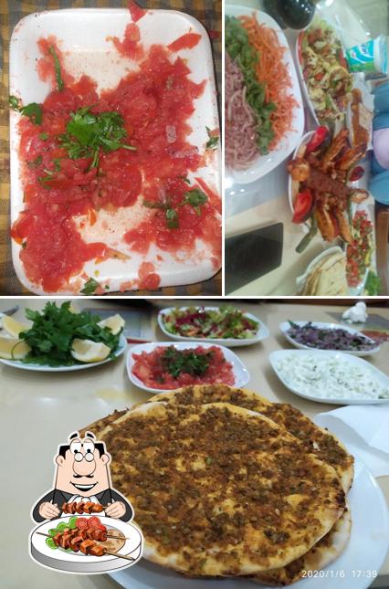 Еда в "Şehzadem Kebap ve Lahmacun"