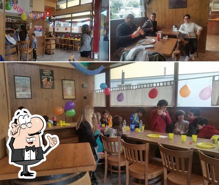 Dai un'occhiata agli interni di Pizzeria grado Calypso