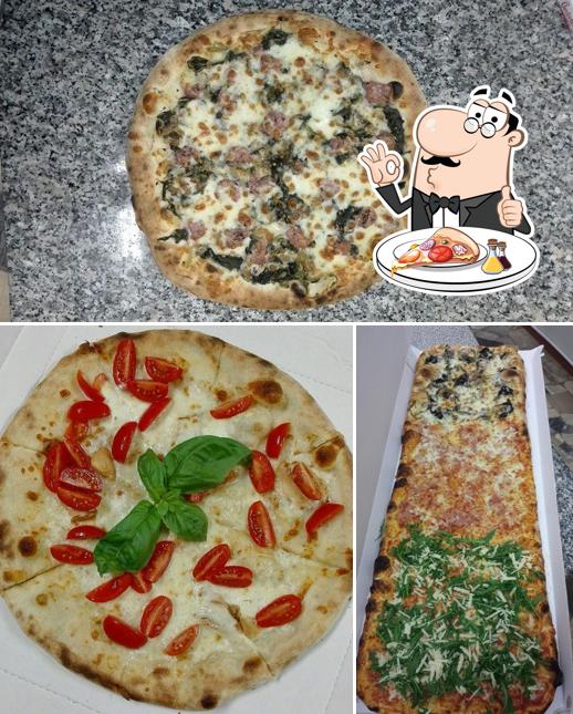 Scegli tra le svariate varianti di pizza