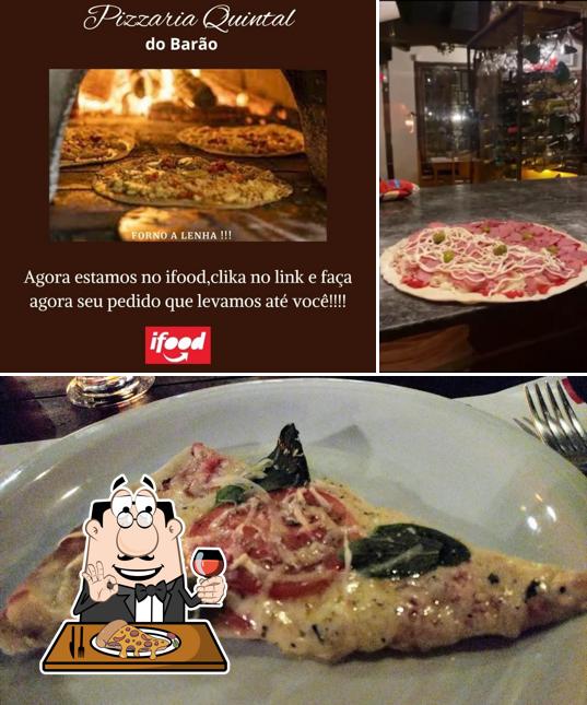 Escolha pizza no Pizzaria Quintal do Barão
