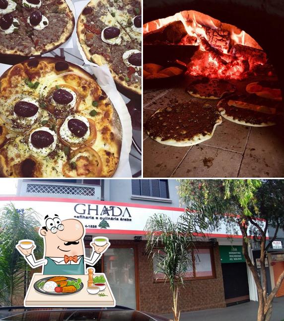 Confira a imagem apresentando comida e interior a Ghada Arabic Food Londrina