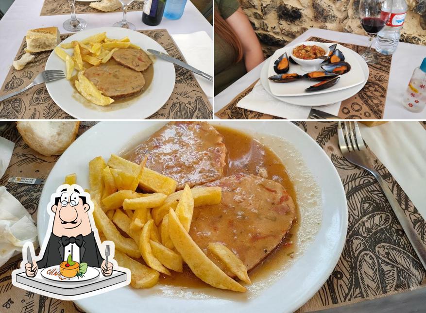 Блюда в "Restaurante El Repollu"