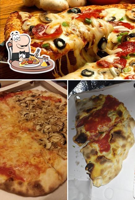 Scegli una pizza a Pizzeria Oasi Della Pizza di Tocchini Fulvia