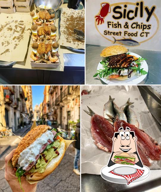 Клубные сэндвичи в "Sicily Fish & Chips Ct"