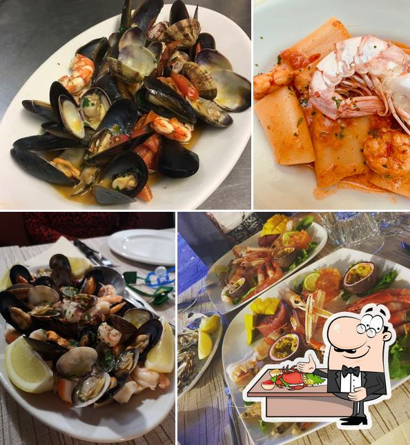 Commandez différents plats à base de fruits de mer servis par Pizzeria La Lucciola