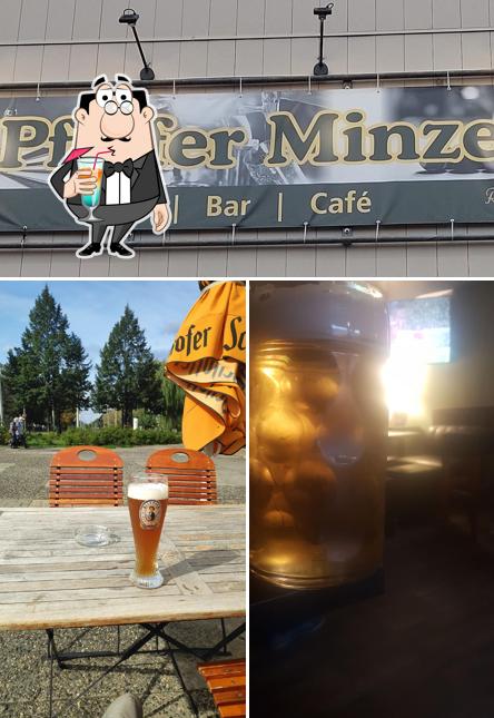 Напитки и внешнее оформление - все это можно увидеть на этом фото из Pfeffer Minze Pub & Café