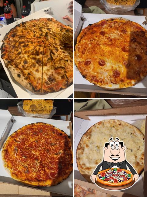 Ordina una pizza a Polleria e Pizzeria Claudino