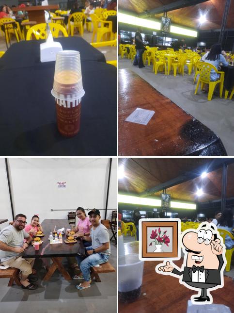 O interior do Federal Burger - Zona Leste