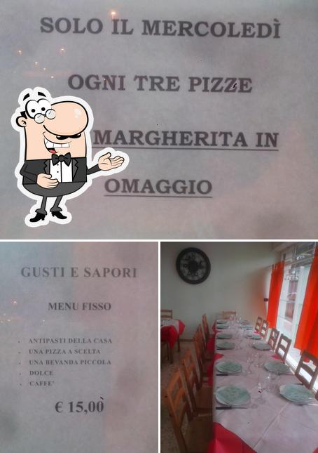 Vedi questa foto di Gusti E Sapori - Pizzeria - Rosticeria