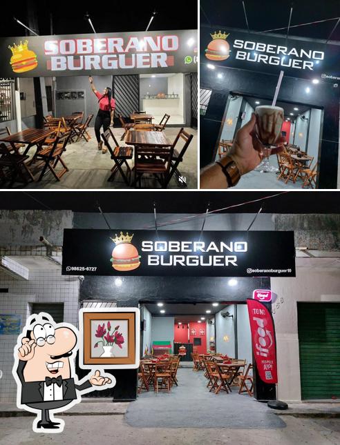 O interior do Soberano Burguer