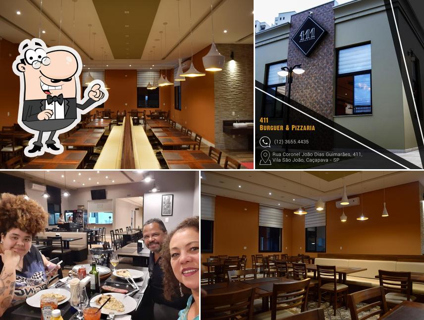 O interior do 411 Burger & Pizza