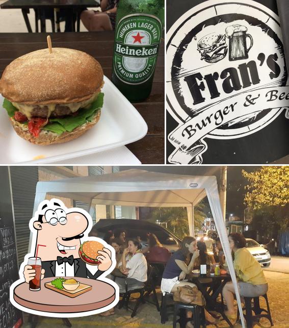 Hambúrguer em Fran's Burger & Beer