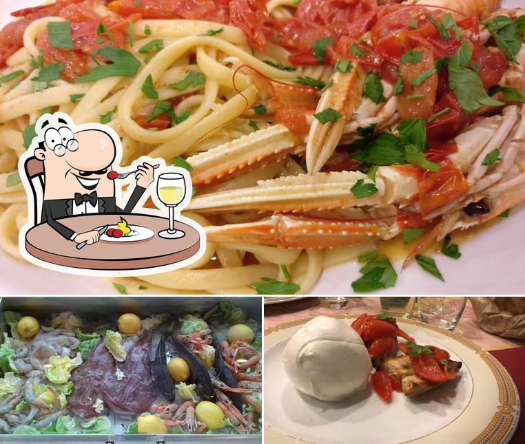 Platti al Ristorante Pizzeria O' Vesuvio Pontedera