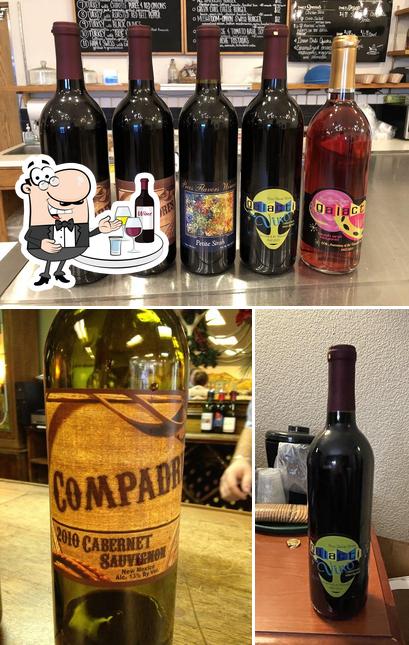 Pecos Flavors Winery + Bistro serves alcohol