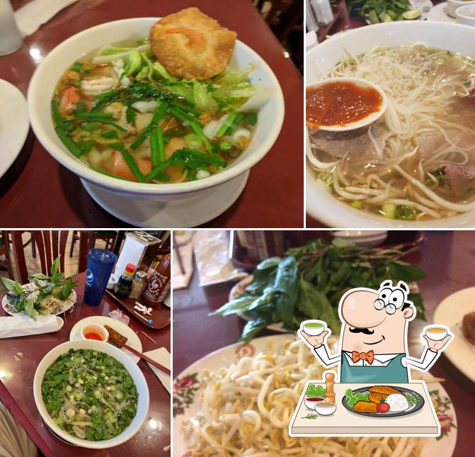 Блюда в "Pho B&B Vietnamese Cuisine"