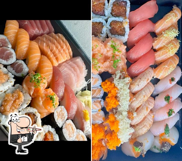 Rolos de sushi são disponibilizados no Usuki Japanese Food