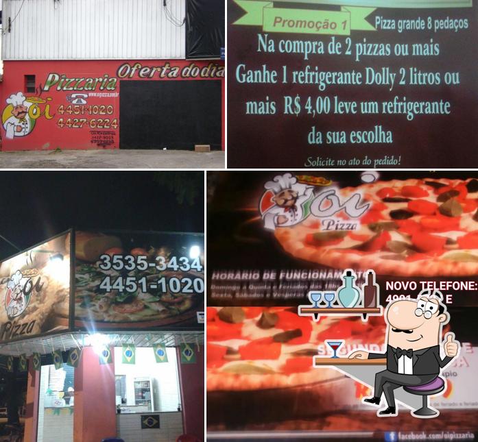 O interior do Oi Pizza