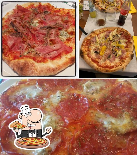 Scegli una pizza a Colonia Italiana Zug