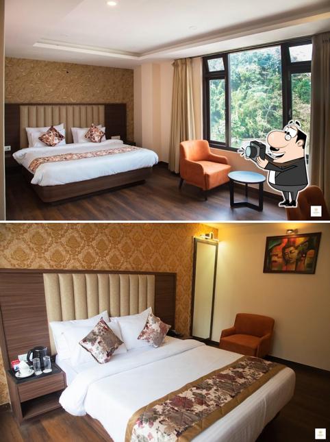 Look at the photo of The Crown Inn - Best hotel in Gangtok