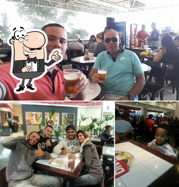 O interior do Quiosque Chopp Brahma