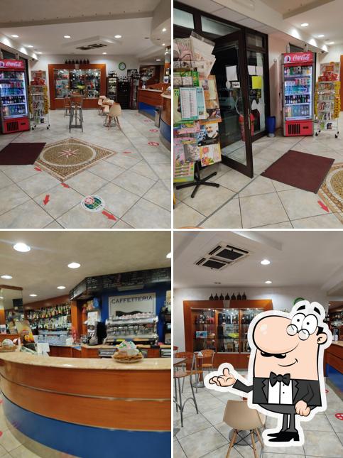Siediti a un tavolo di Bar Filiacci