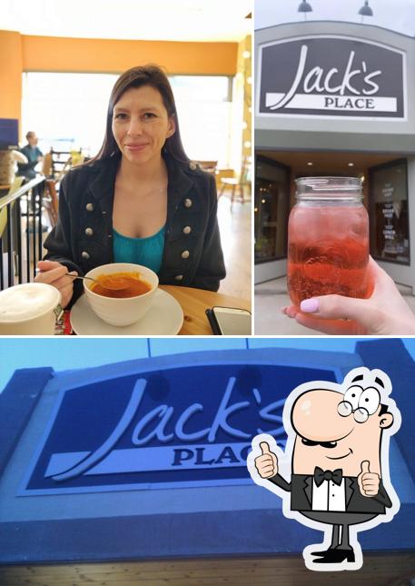 Взгляните на фото кафе "Jack's Place"