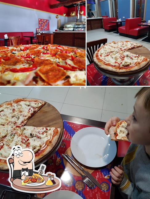 Order pizza at La pizza